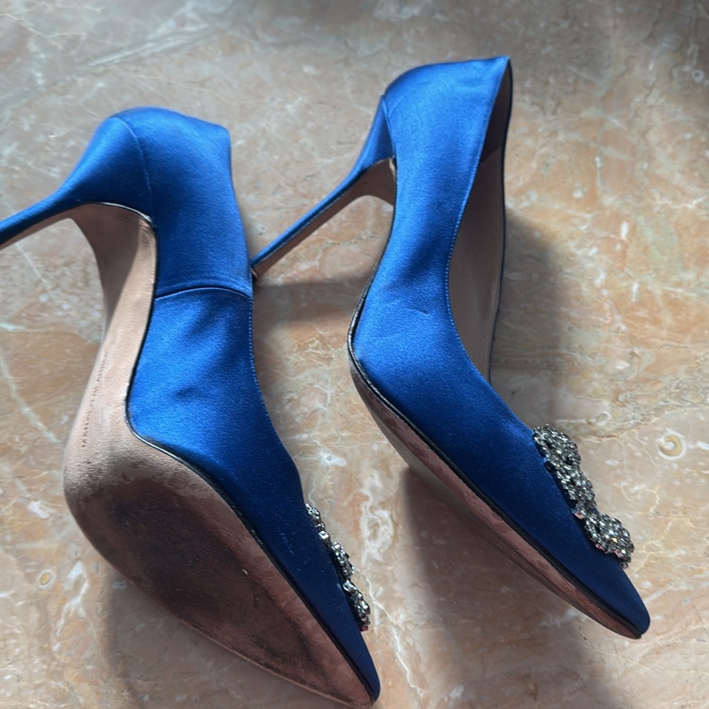 Manolo Blahnik Hangisi 105 blue satin - Picture 3 of 7